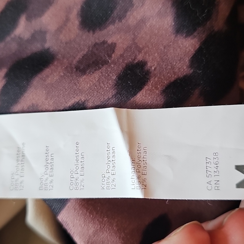 Fabletics PowerHold Leopard Print Leggings Size M - Picture 3 of 4